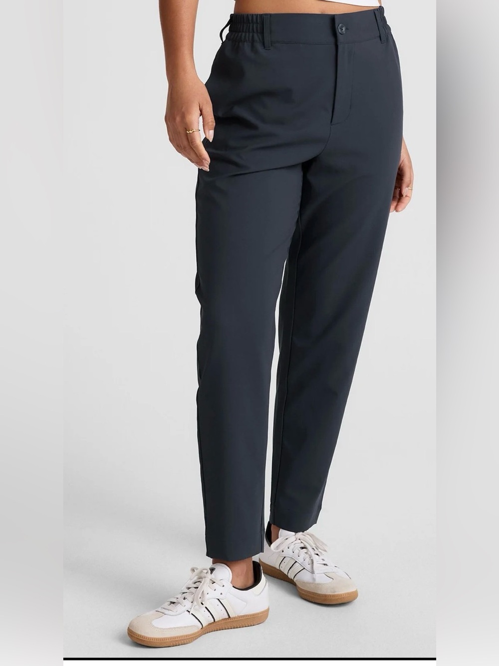Beyond Yoga Status Tapered Pant in Nocturnal Navy Women’s Size Medium Pants